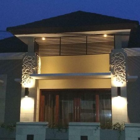 Imperial Villa Syariah Jogjacarta Exterior foto