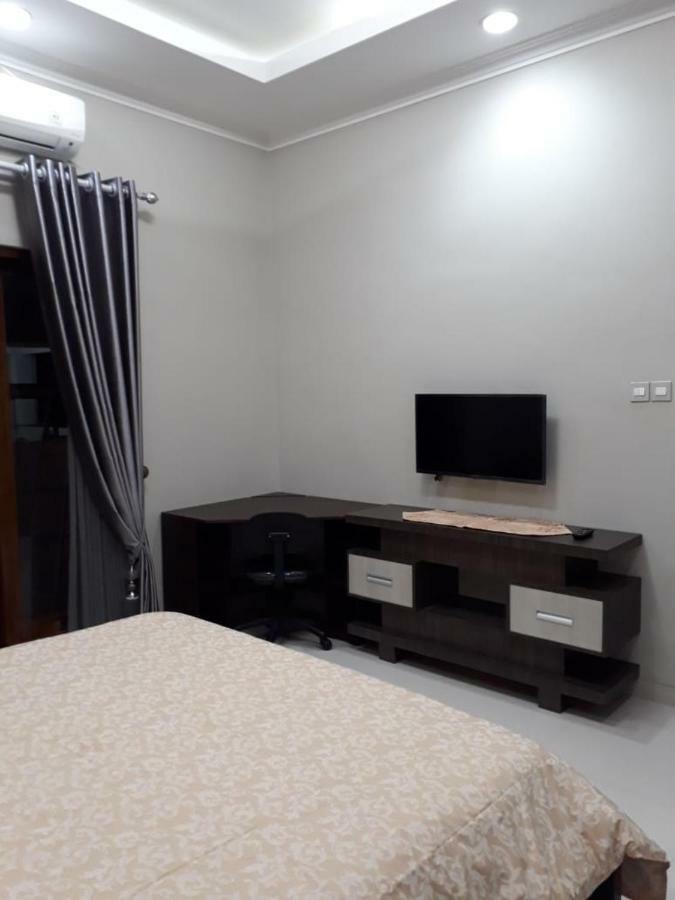 Imperial Villa Syariah Jogjacarta Exterior foto