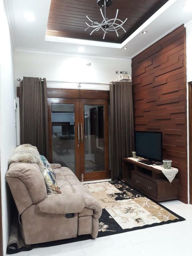 Imperial Villa Syariah Jogjacarta Exterior foto